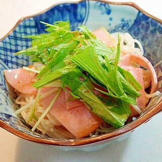 ハムと水菜のピリ辛素麺